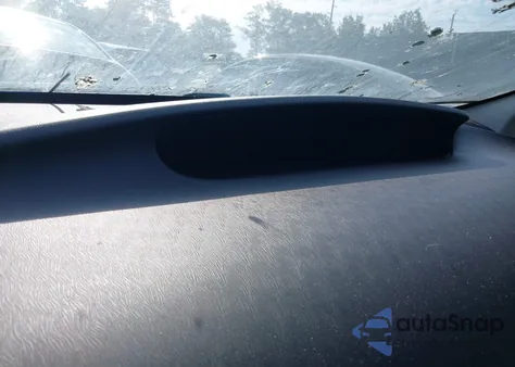 2013 Toyota Prius Plug-In z USA, uszkodzony, nr VIN JTDKN3DP4D3045613